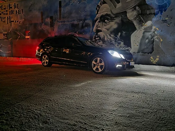 Mercedes-Benz E350 2011 photo 4