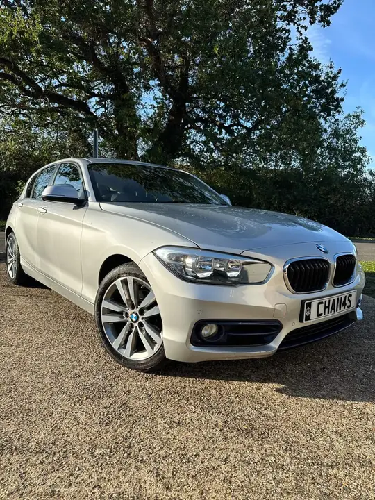 BMW 1 Series 2015 photo 2