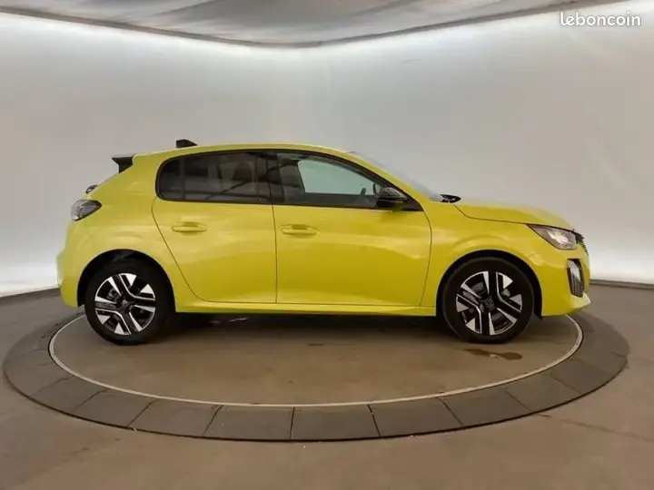 Peugeot 208 2025 photo 4