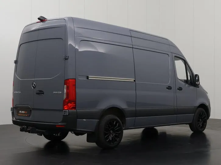 Mercedes-Benz Sprinter 2021 photo 2