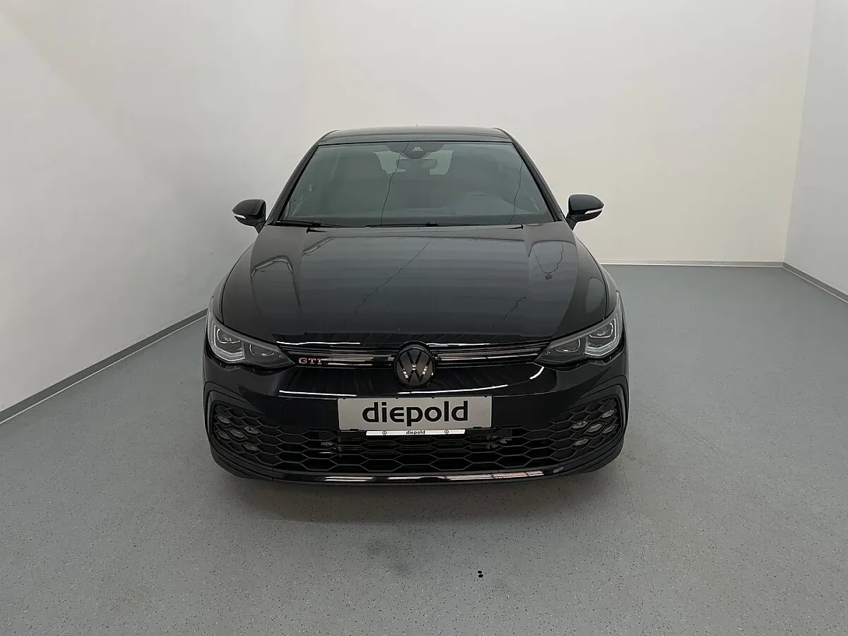 Volkswagen Golf 2021 photo 2