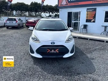 Toyota Aqua 2018 photo 3