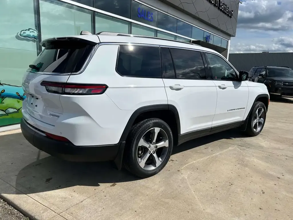 Jeep Grand Cherokee 2024 photo 4