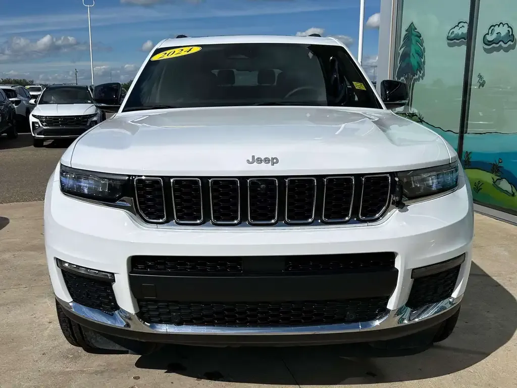 Jeep Grand Cherokee 2024 photo 2