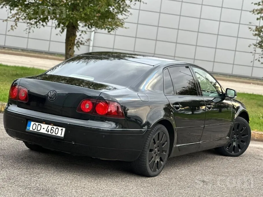 Volkswagen Phaeton 2005 photo 2