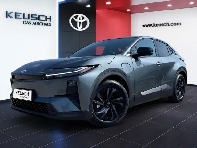 Toyota C-Hr photo 2