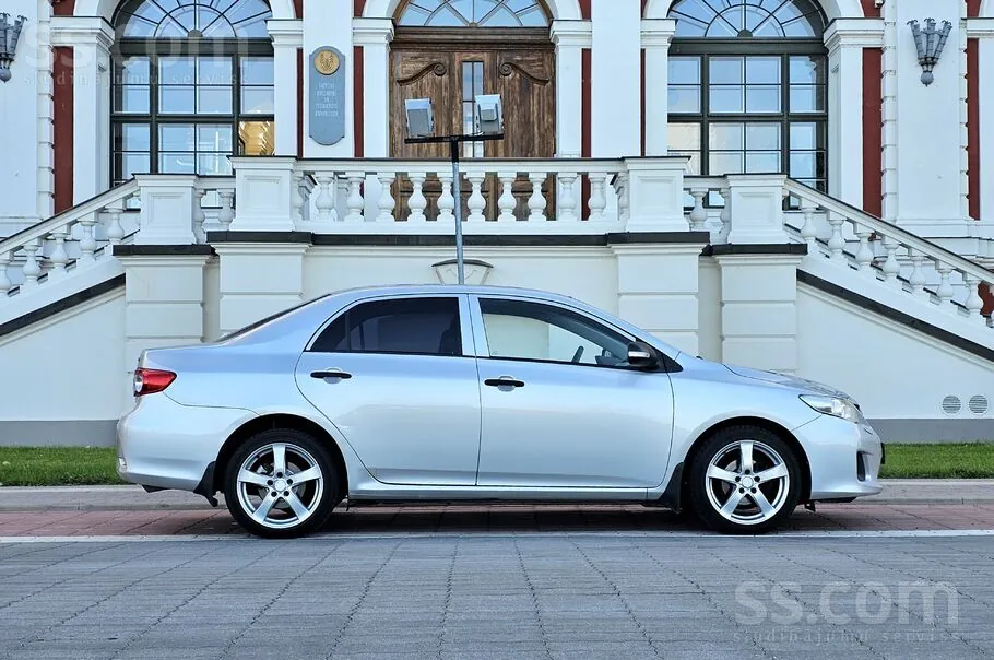 Toyota Corolla 2011 photo 4