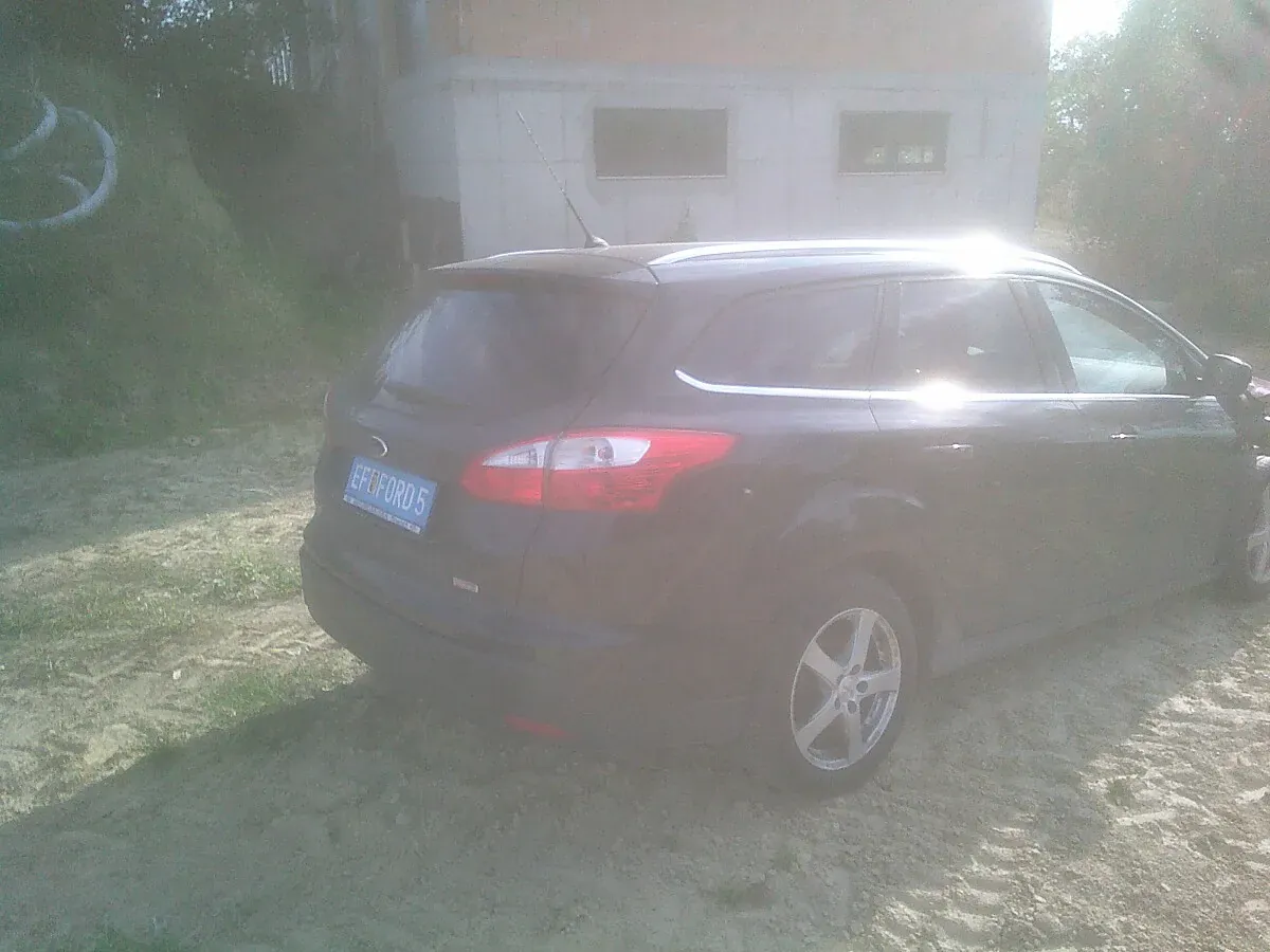 Ford Focus 2012 photo 2
