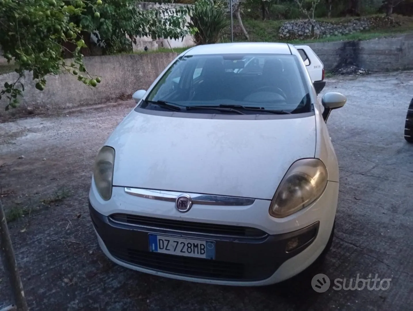 Fiat Punto Evo 2009 photo 2