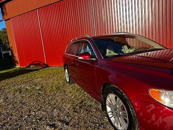 Volvo V70 2009 photo 2