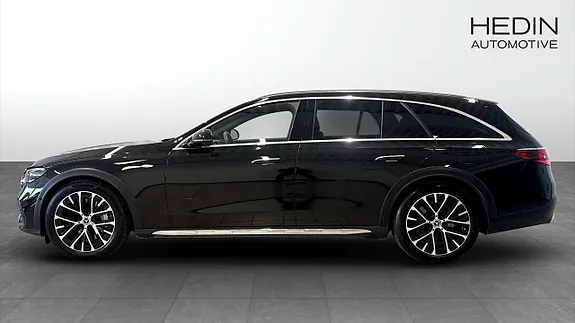 Mercedes-Benz E300 De 2025 photo 2