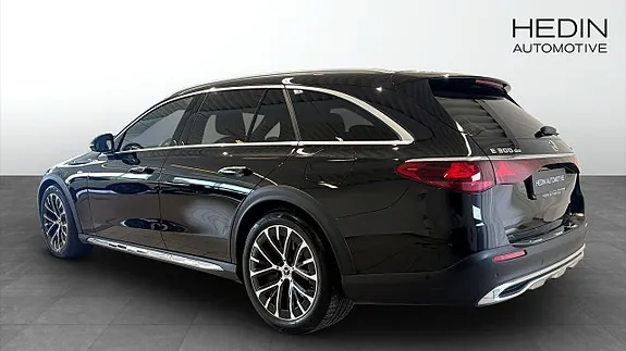 Mercedes-Benz E300 De 2025 photo 3