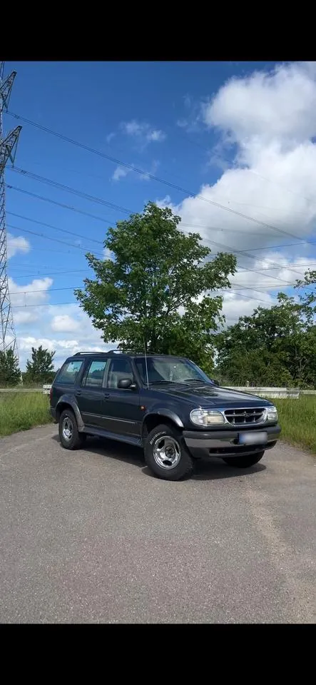 Ford Explorer U2
