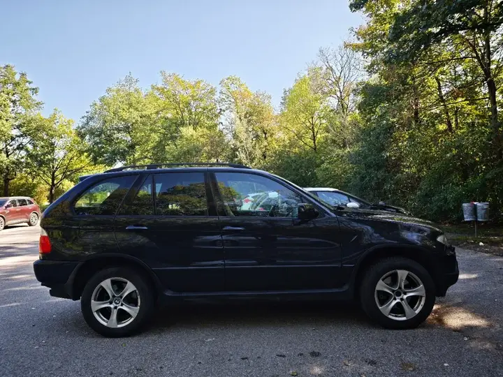BMW X5 2005 photo 2
