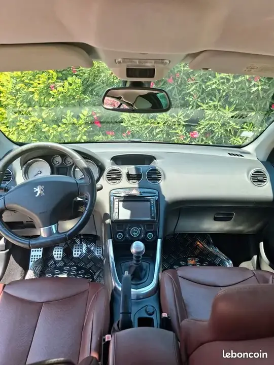 Peugeot 308 2010 photo 3