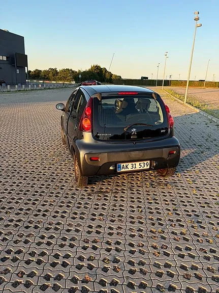 Peugeot 107 2013 photo 3