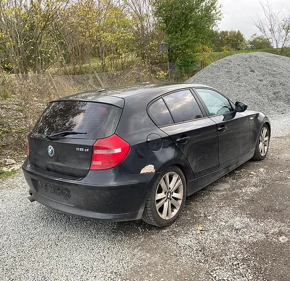 BMW 116D 2010 photo 4