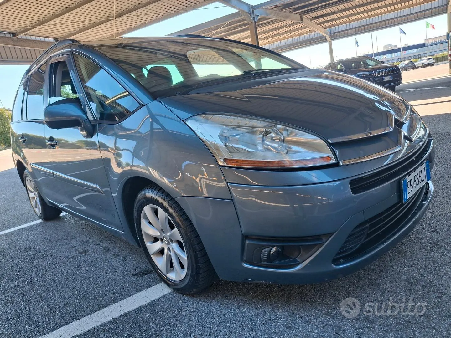 Citroen C4 Picasso 2010 photo 2