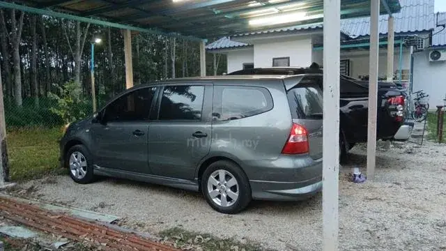Nissan Grand Livina