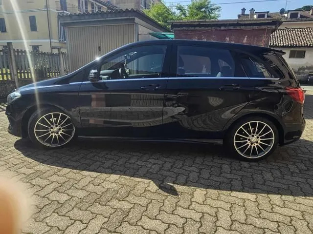 Mercedes-Benz B 180 2018 photo 4