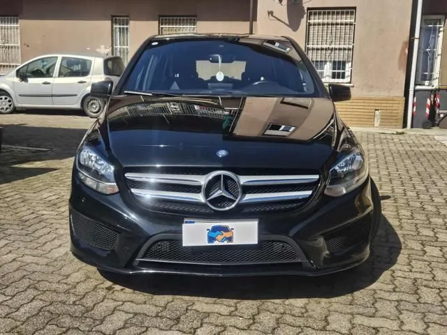 Mercedes-Benz B 180 2018 photo 2