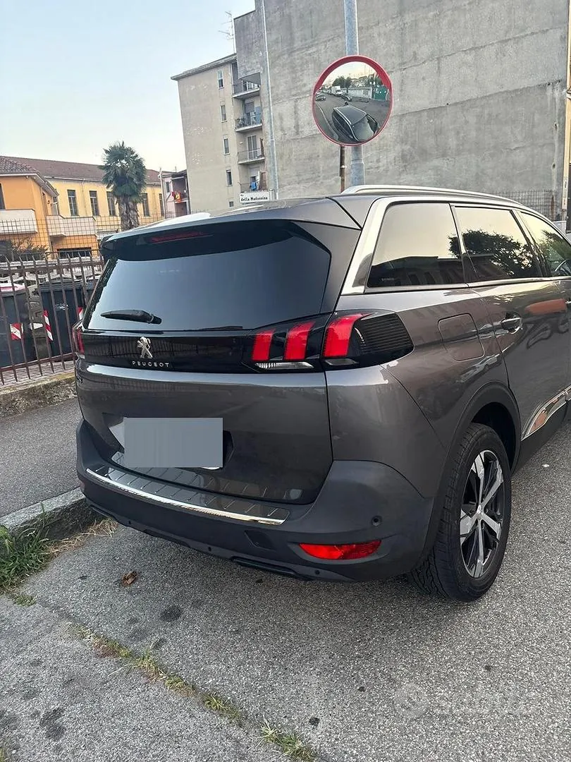 Peugeot 5008 2019 photo 4