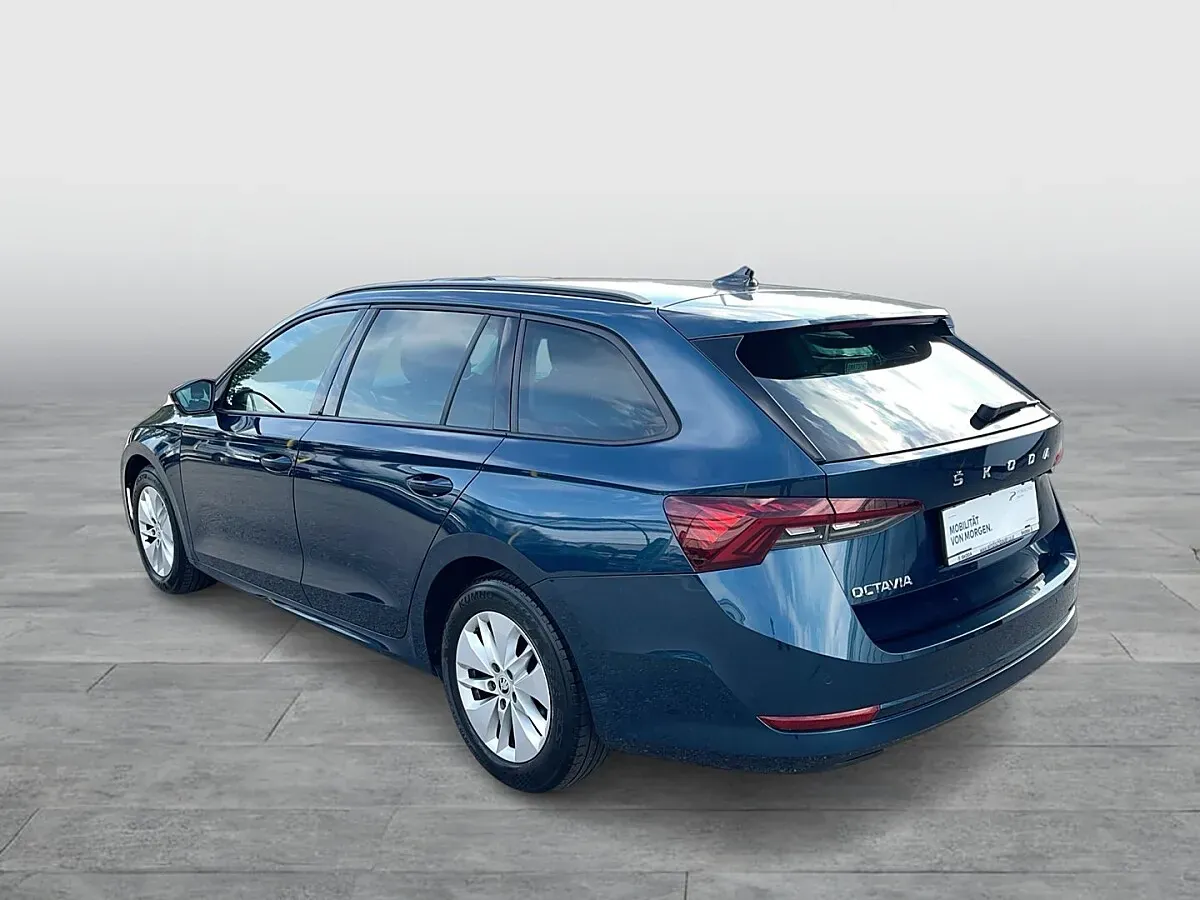 Skoda Octavia 2021 photo 3