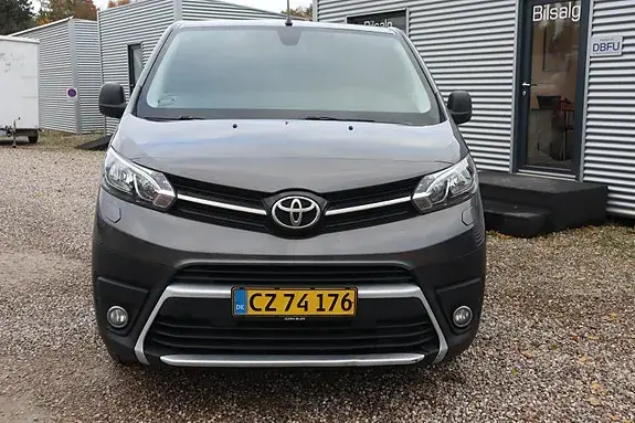 Toyota Proace 2021 photo 2