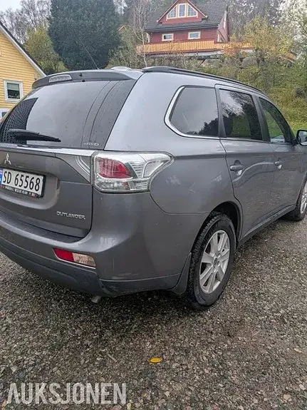 Mitsubishi Outlander 2013 photo 5