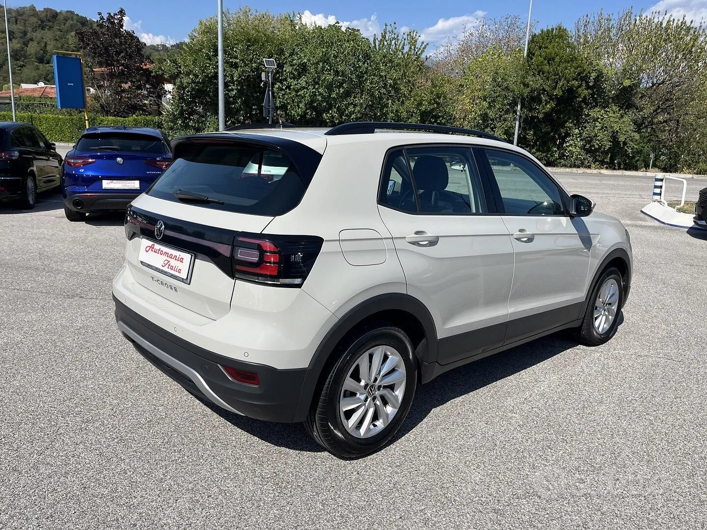 Volkswagen T-Cross 2023 photo 2