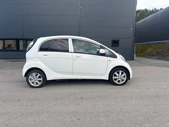 Mitsubishi I-Miev 2019 photo 2