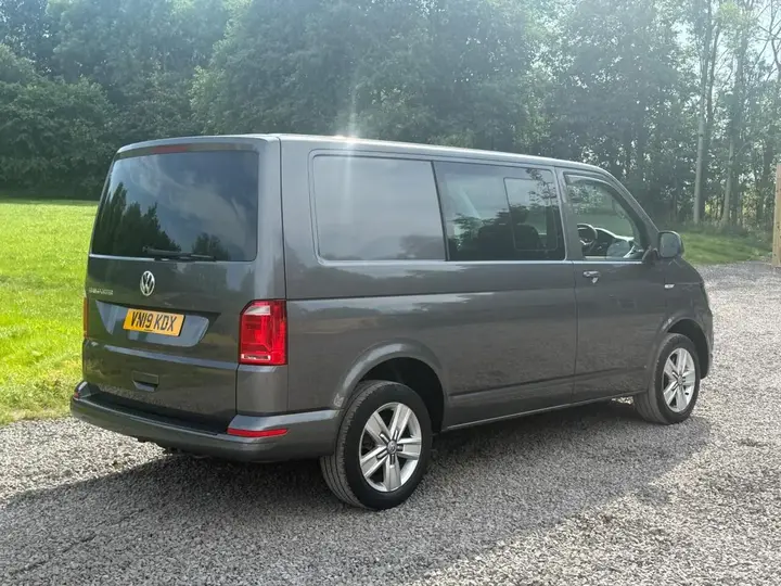 Volkswagen Transporter 2019 photo 3