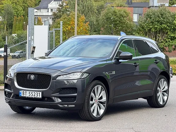 Jaguar F-Pace 2017 photo 2