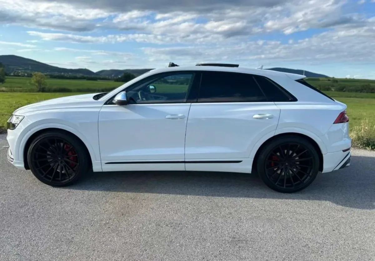 Audi Q8 2022 photo 2