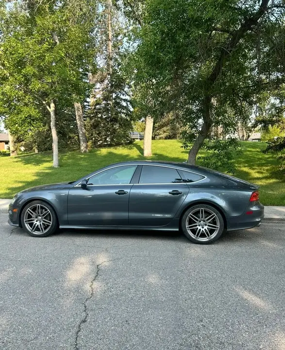 Audi A7 2012 photo 2