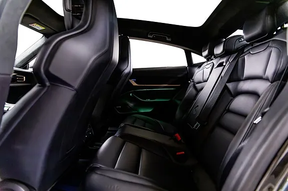 Porsche Taycan 2020 photo 5