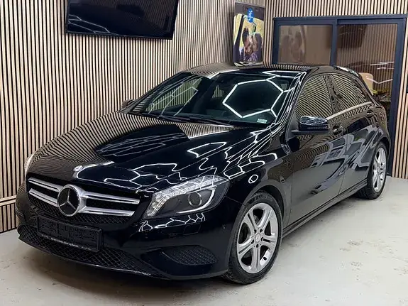Mercedes-Benz 180 2014 photo 2