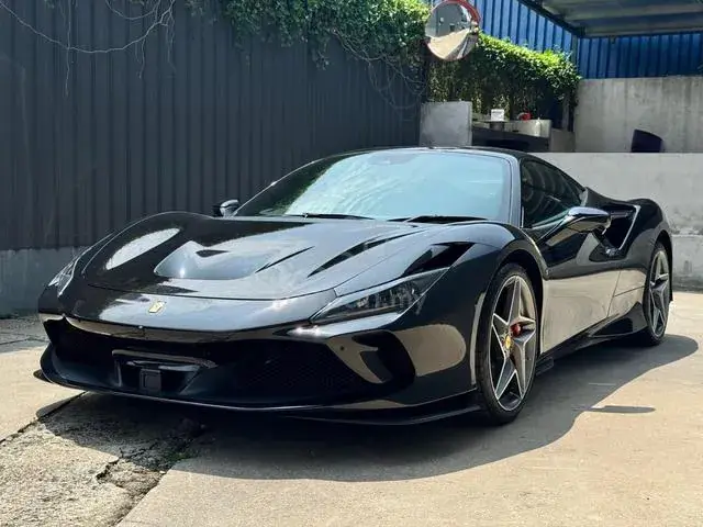 Ferrari F8