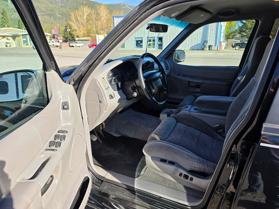 Ford Explorer 1996 photo 5