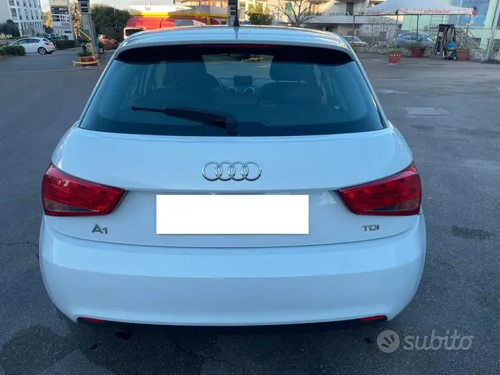 Audi A1 2014 photo 4