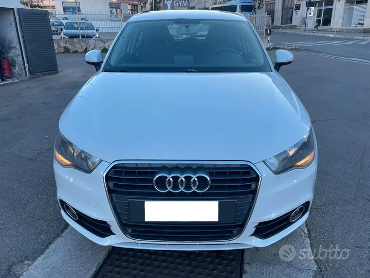 Audi A1 2014 photo 2