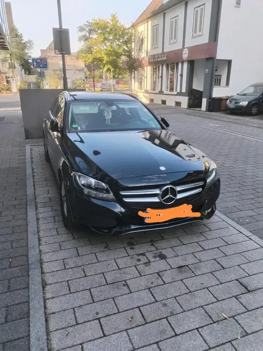 Mercedes-Benz C200