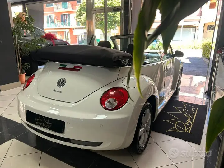 Volkswagen New Beetle 2008 photo 3