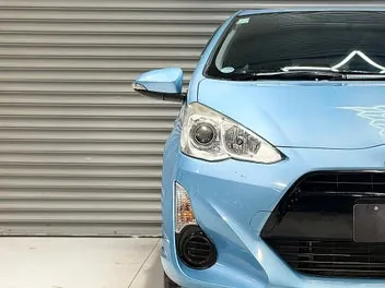 Toyota Aqua 2015 photo 5