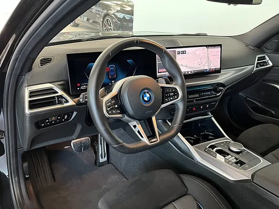BMW 330E 2025 photo 5
