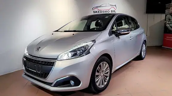 Peugeot 208 2018 photo 2