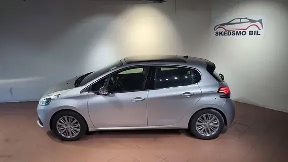 Peugeot 208 2018 photo 5