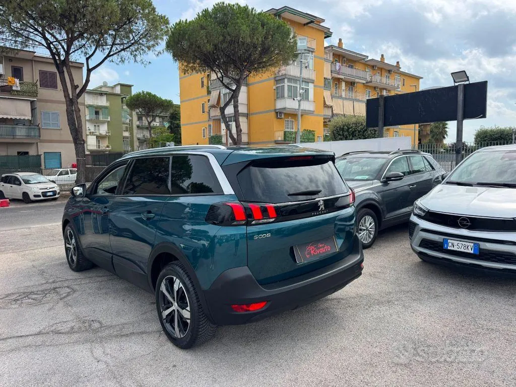 Peugeot 5008 2018 photo 4