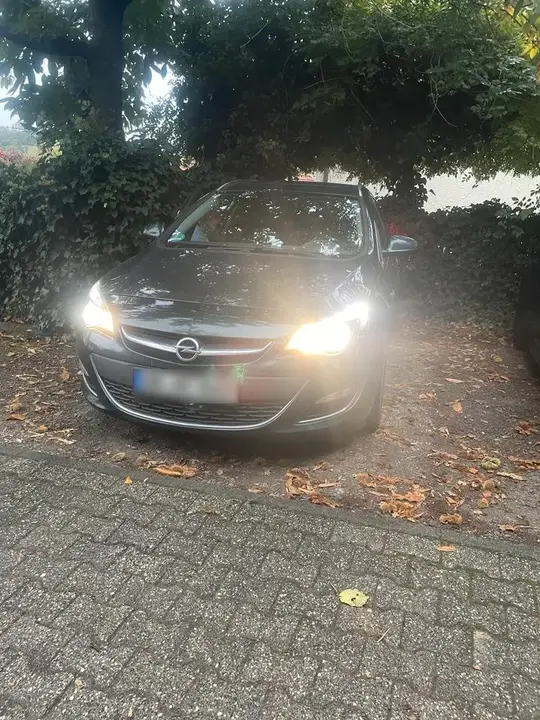 Opel Astra J