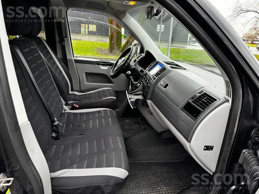 Volkswagen T5 2012 photo 2